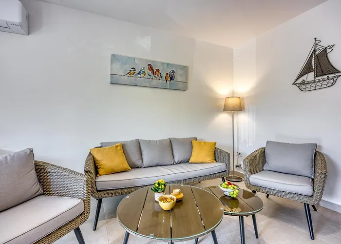 Lipa Korta - Family Apartment In Porec, 850 M To The Sea