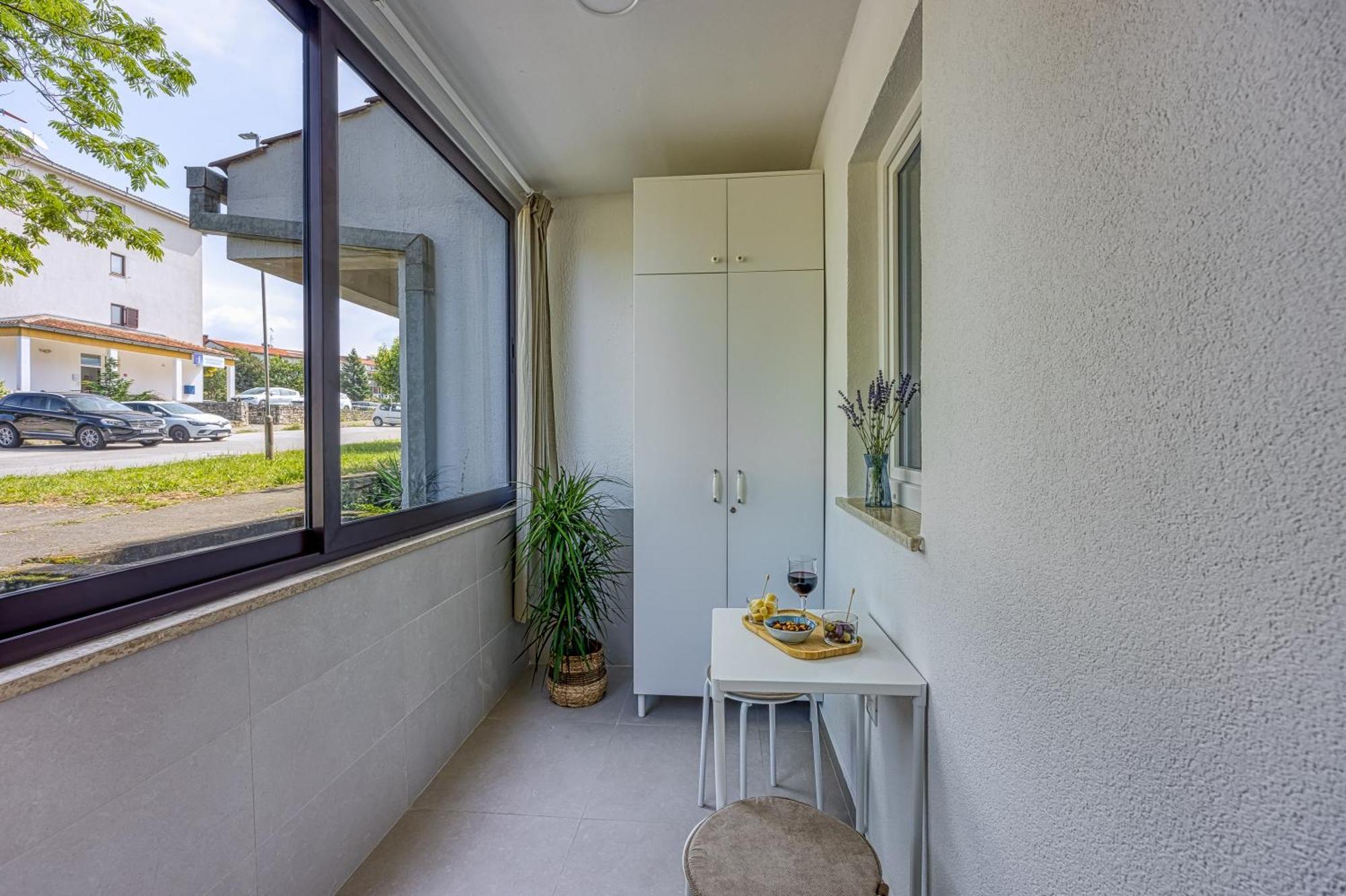 Apartament Lipa Korta - Family In Porec, 850 M To The Sea *